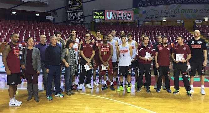 Al Palasport Taliercio a dicembre è stata presentata la terza edizione della Reyer School Cup che coinvolgerà da febbraio ad aprile 2016 ben 40 Istituti Superiori del nostro territorio.